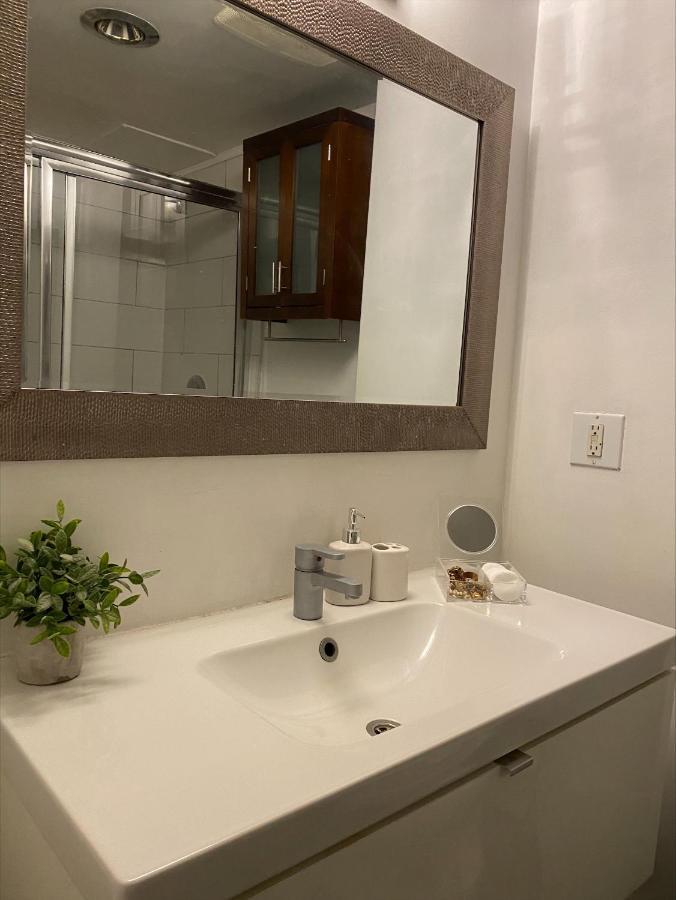 Lovely Condo Vancouver Extérieur photo